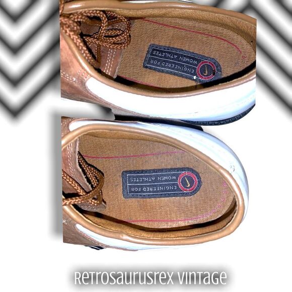 Vintage 1990’s Nike Women’s Zoom Air Kempshall Suede Saddleback Golf Cleats, 7.5 - Picture 5 of 5